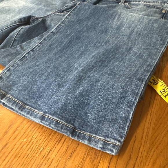Code Bleu Jeans - Picture 2 of 5